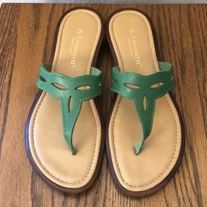 A Giannetti 👣Sandals👣 as seen I bought them but can’t do between toes